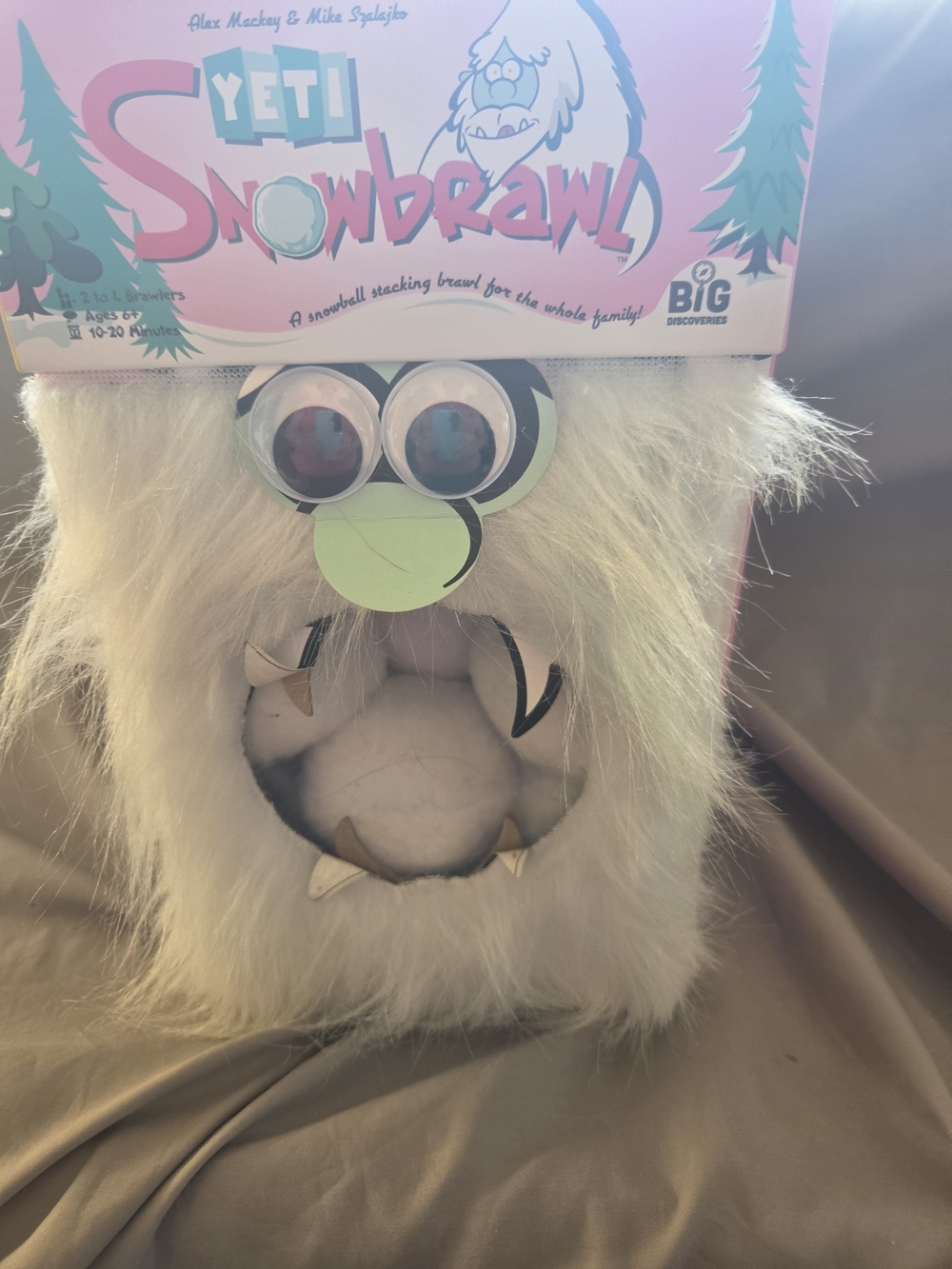 Yeti Sniwbrawl Game